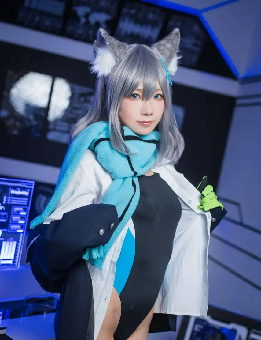 Nawo Shiroko swimsuit