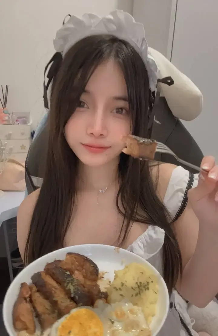 AngelChan September