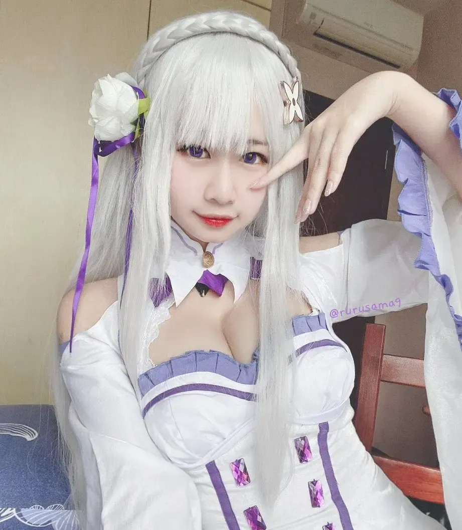 Rurusama9 Emilia