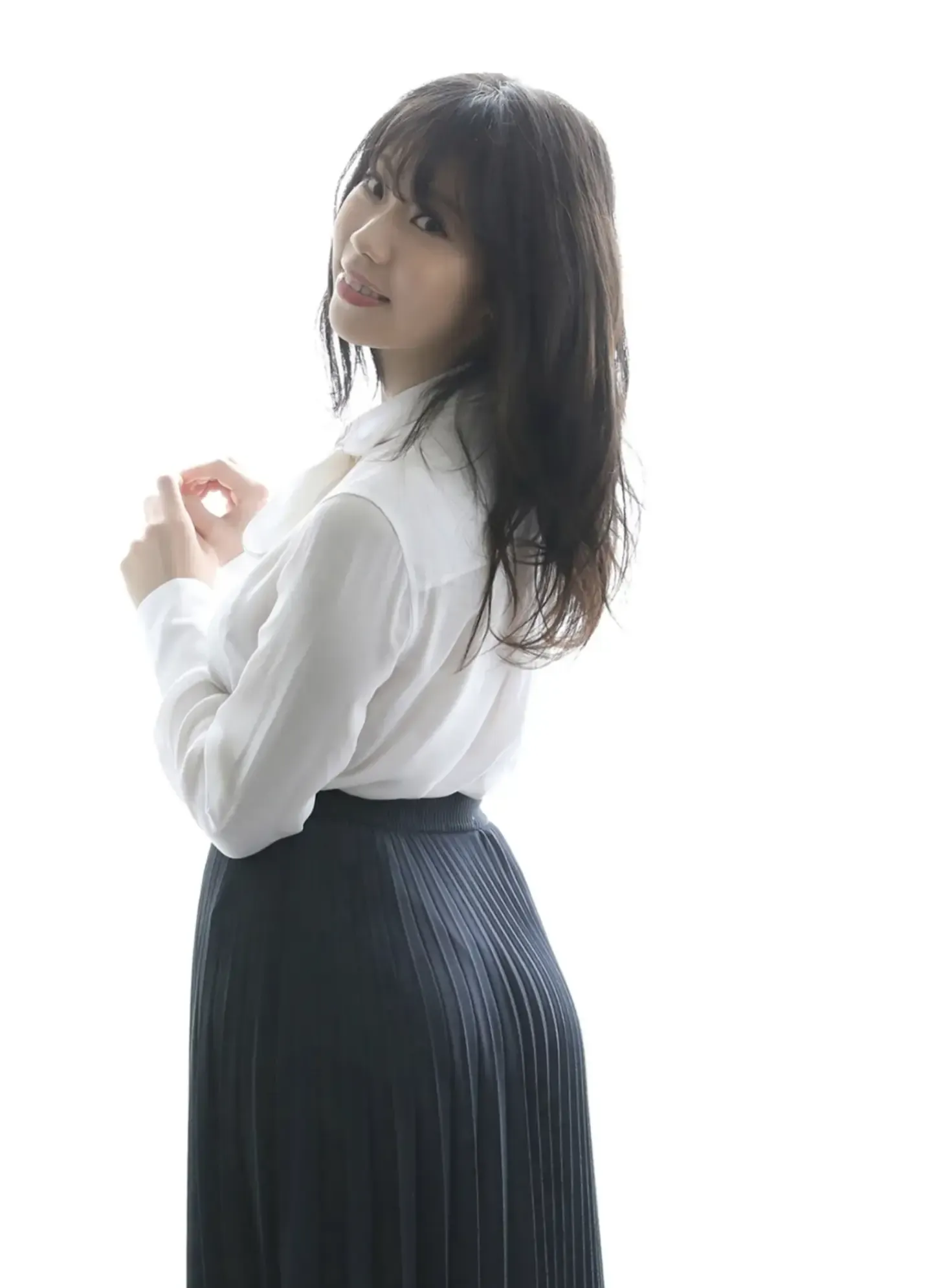 鈴木富美奈 Ｈカップ乱れる Vol.1