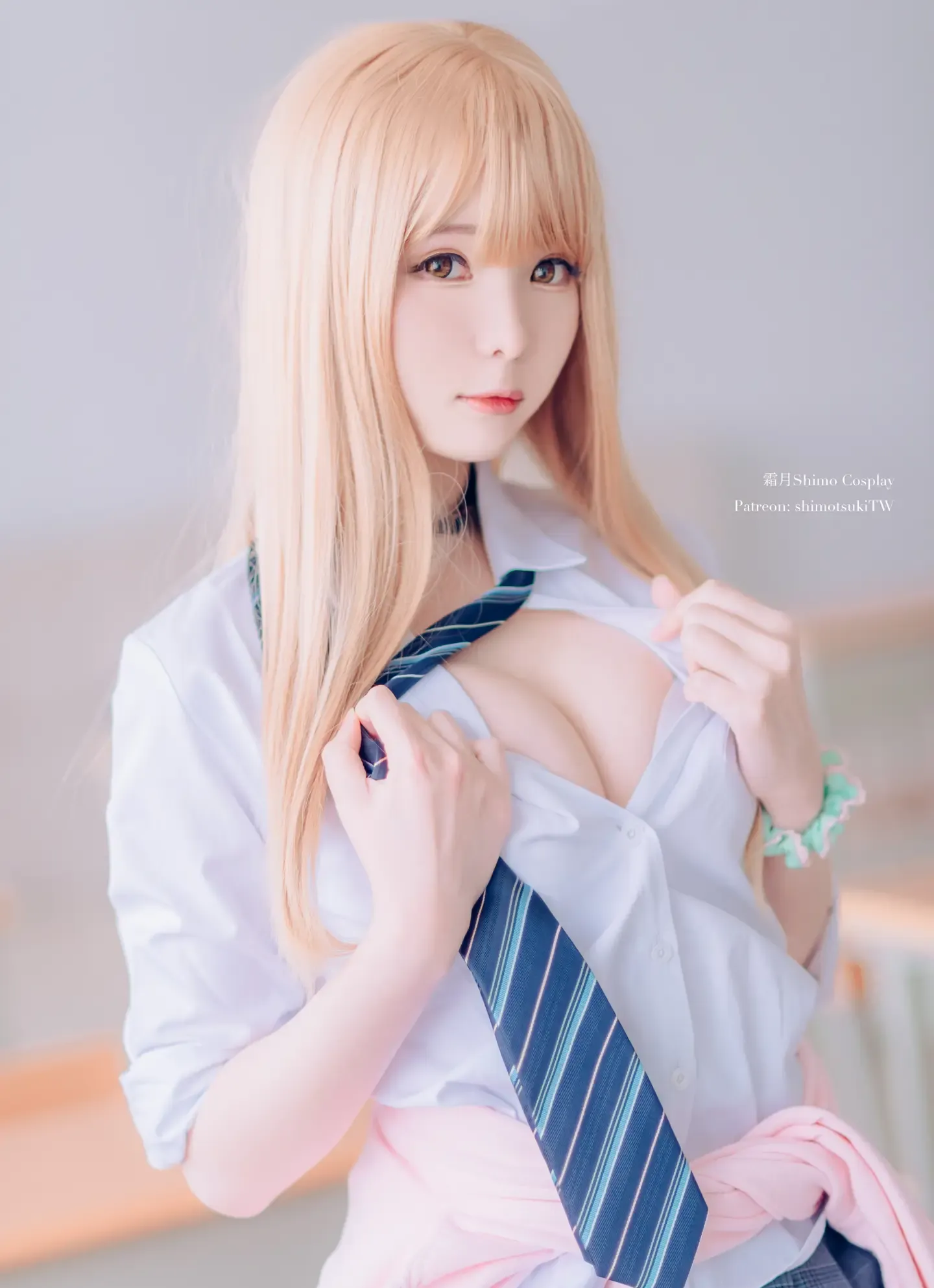霜月shimo 金发制服