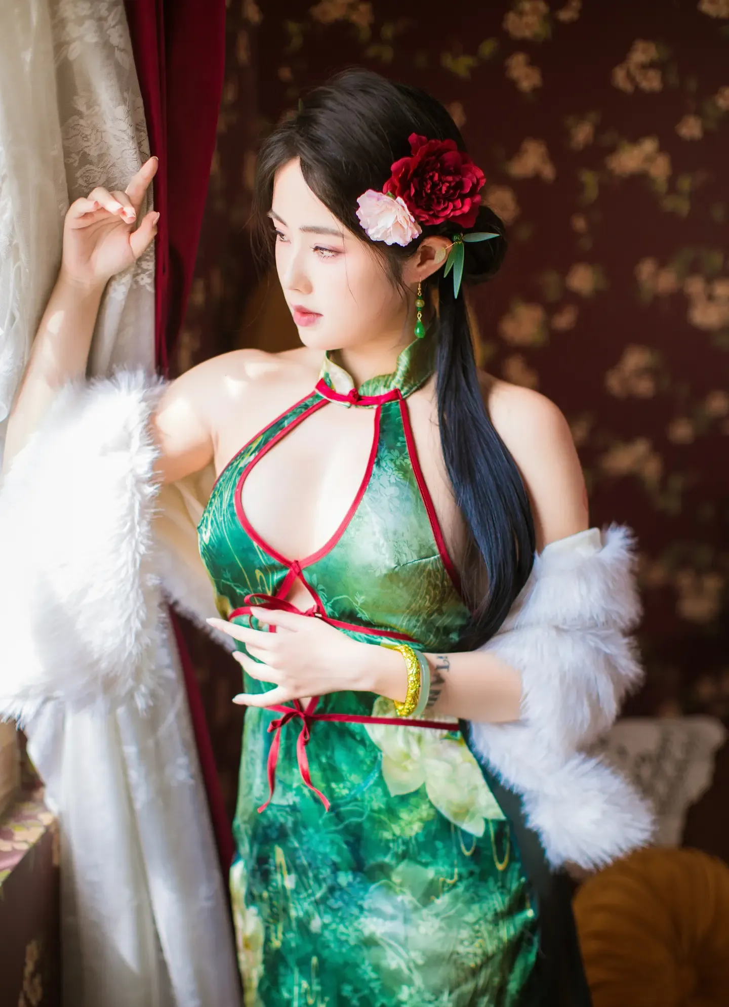 钛合金TiTi 绿色旗袍