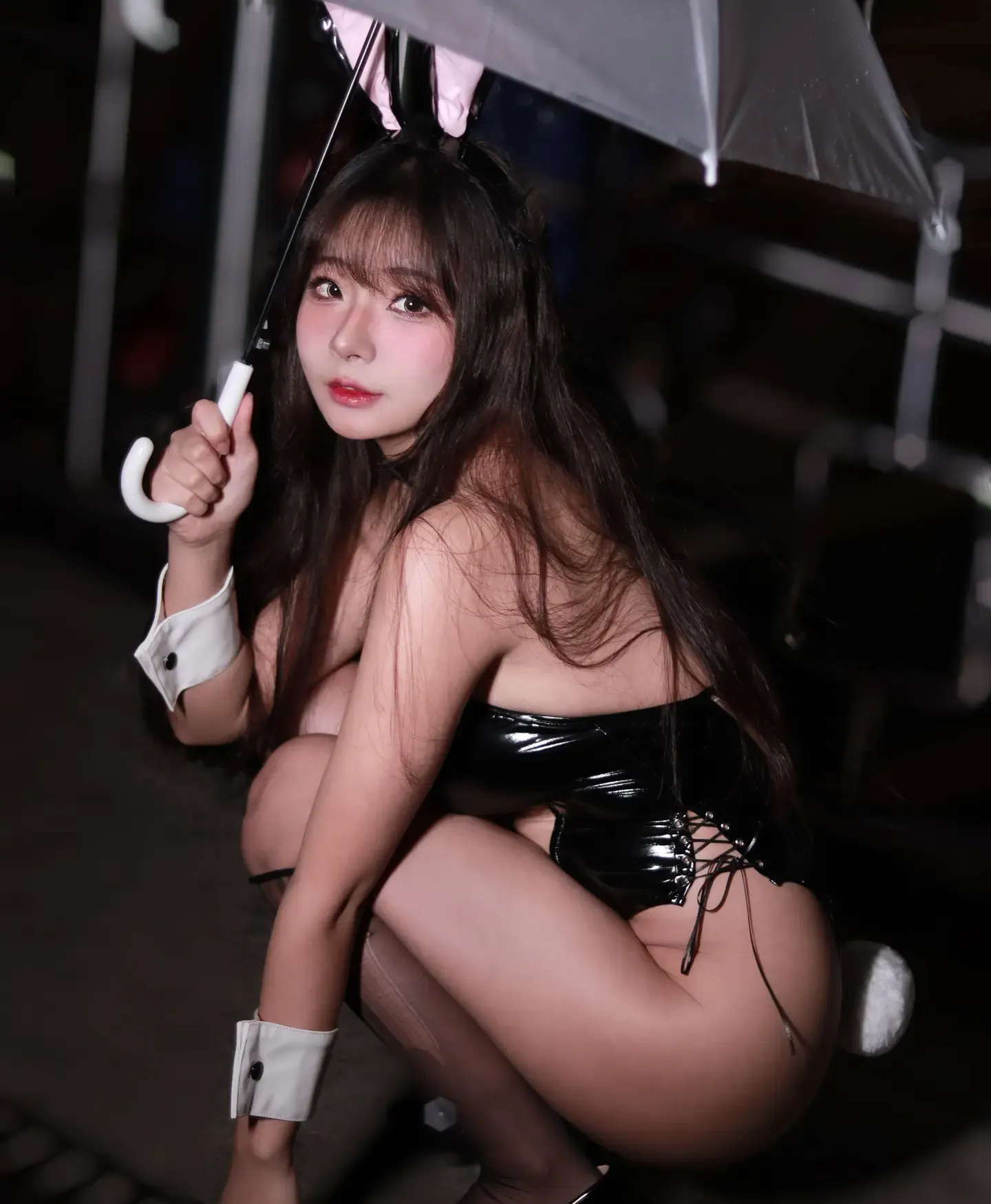 yuuhui玉汇 Bunny in the Rain 雨中兔女郎