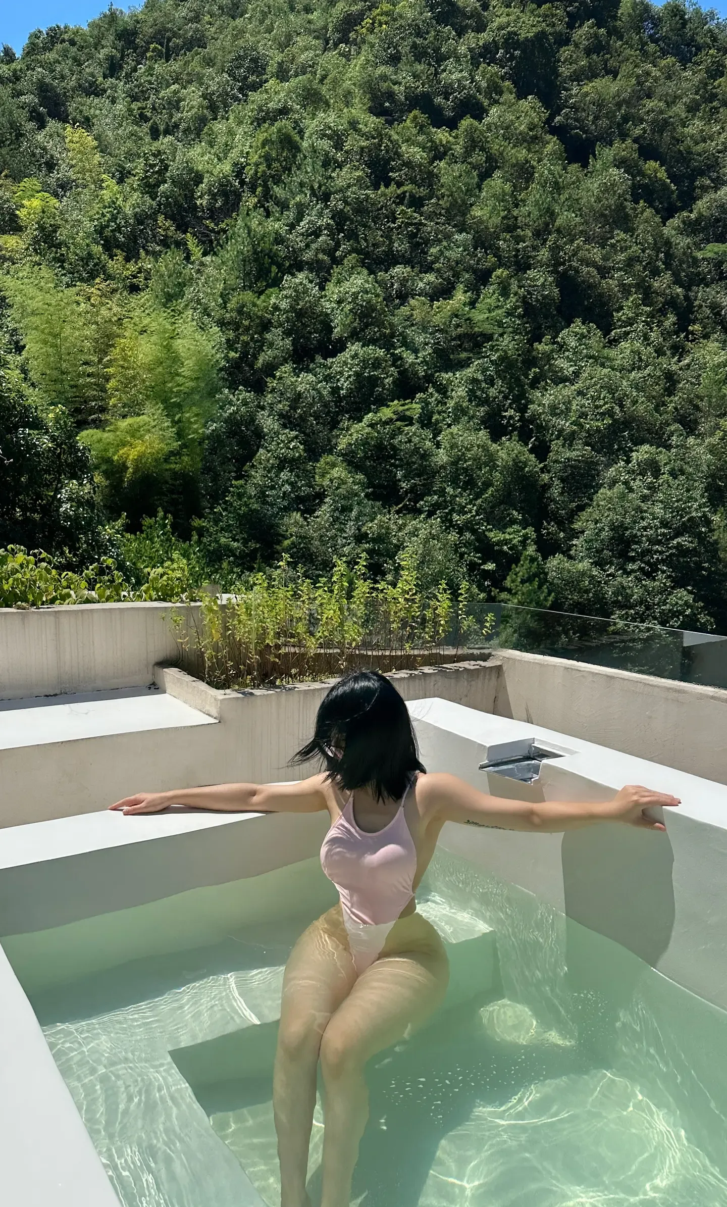 俏妞 大自然