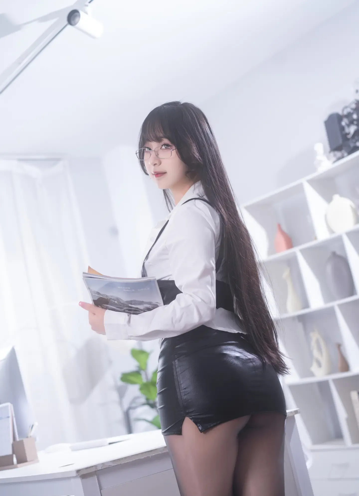 浅安安 OL眼镜娘