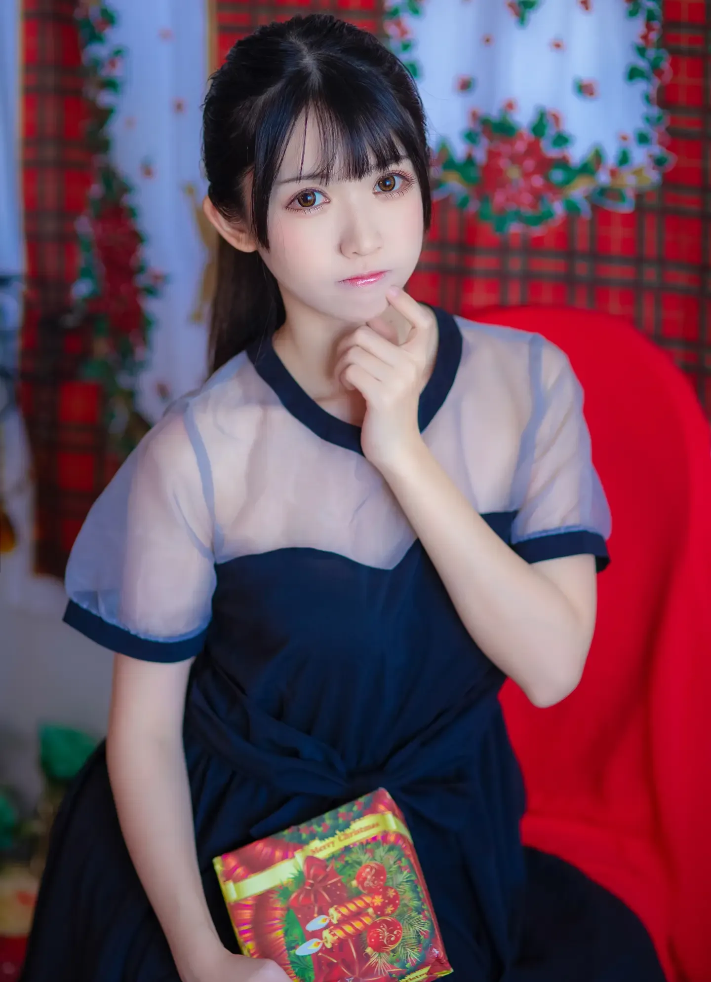 鳗鱼霏儿 加藤惠 礼服