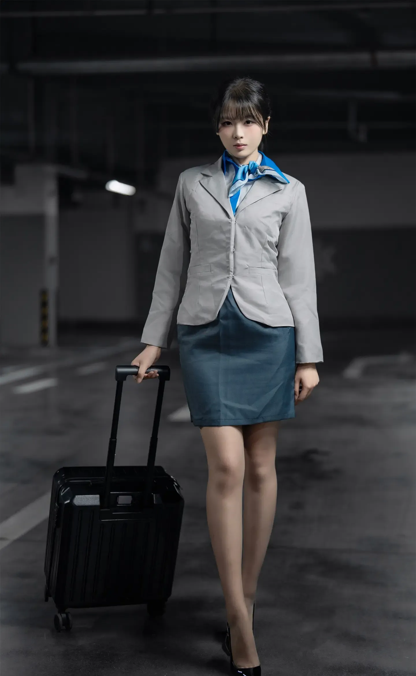轩萧学姐 生日作 空姐车库