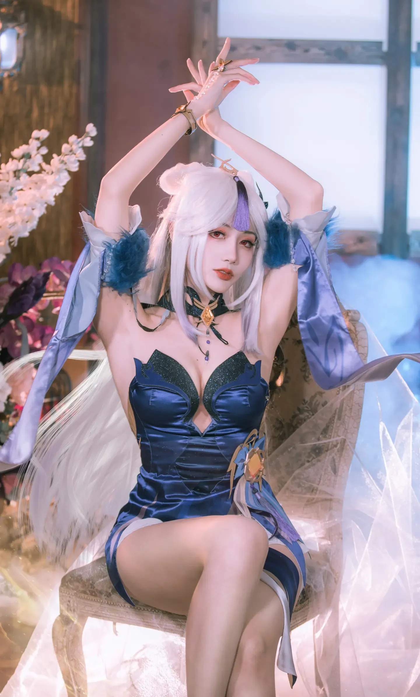 如月灰 宁光兰的晚礼服