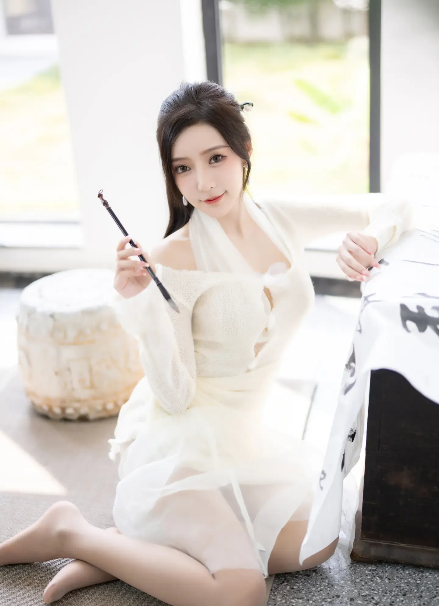 王馨瑶 白色连衣裙