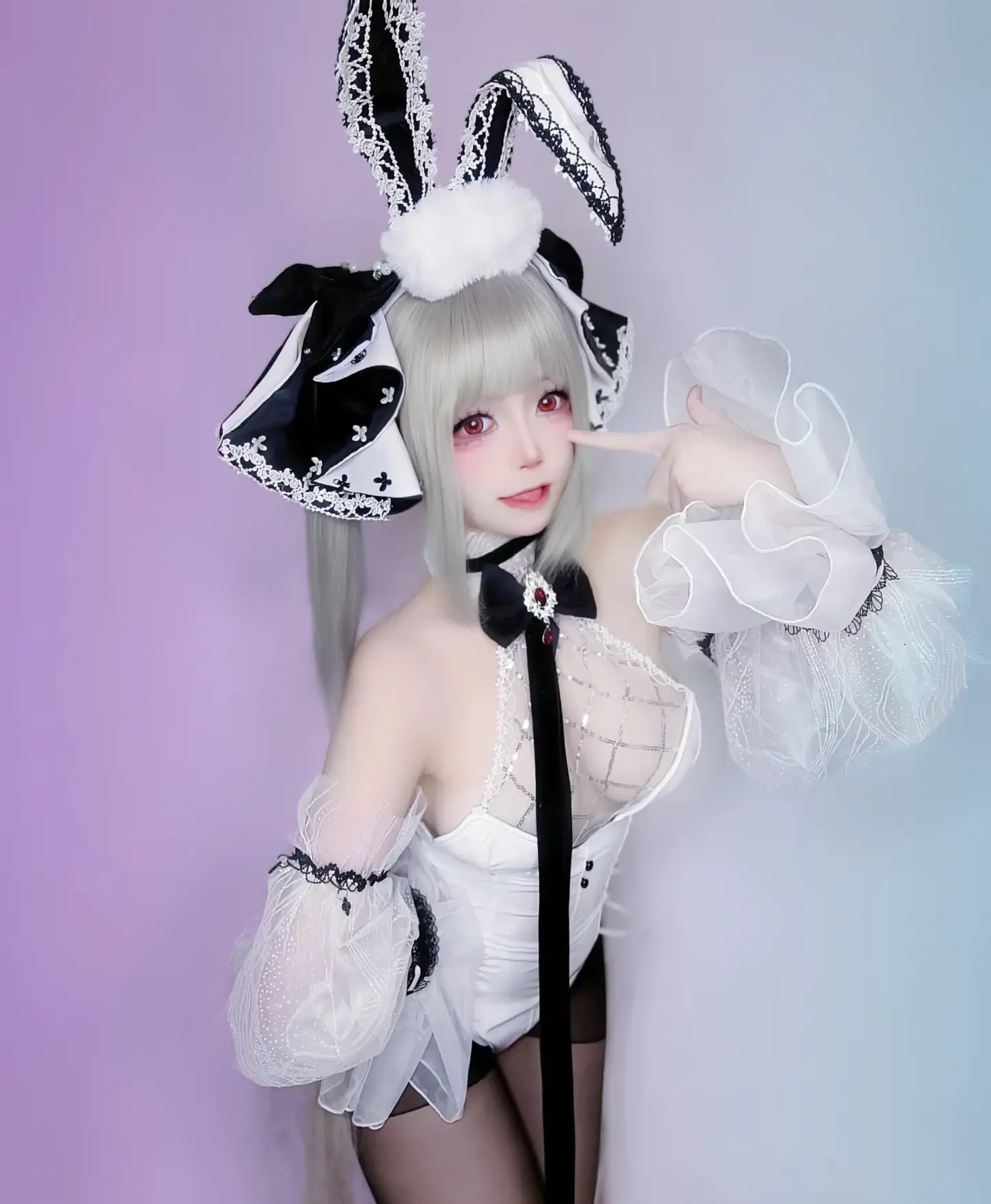 昼貓hiru 可畏 兔女郎