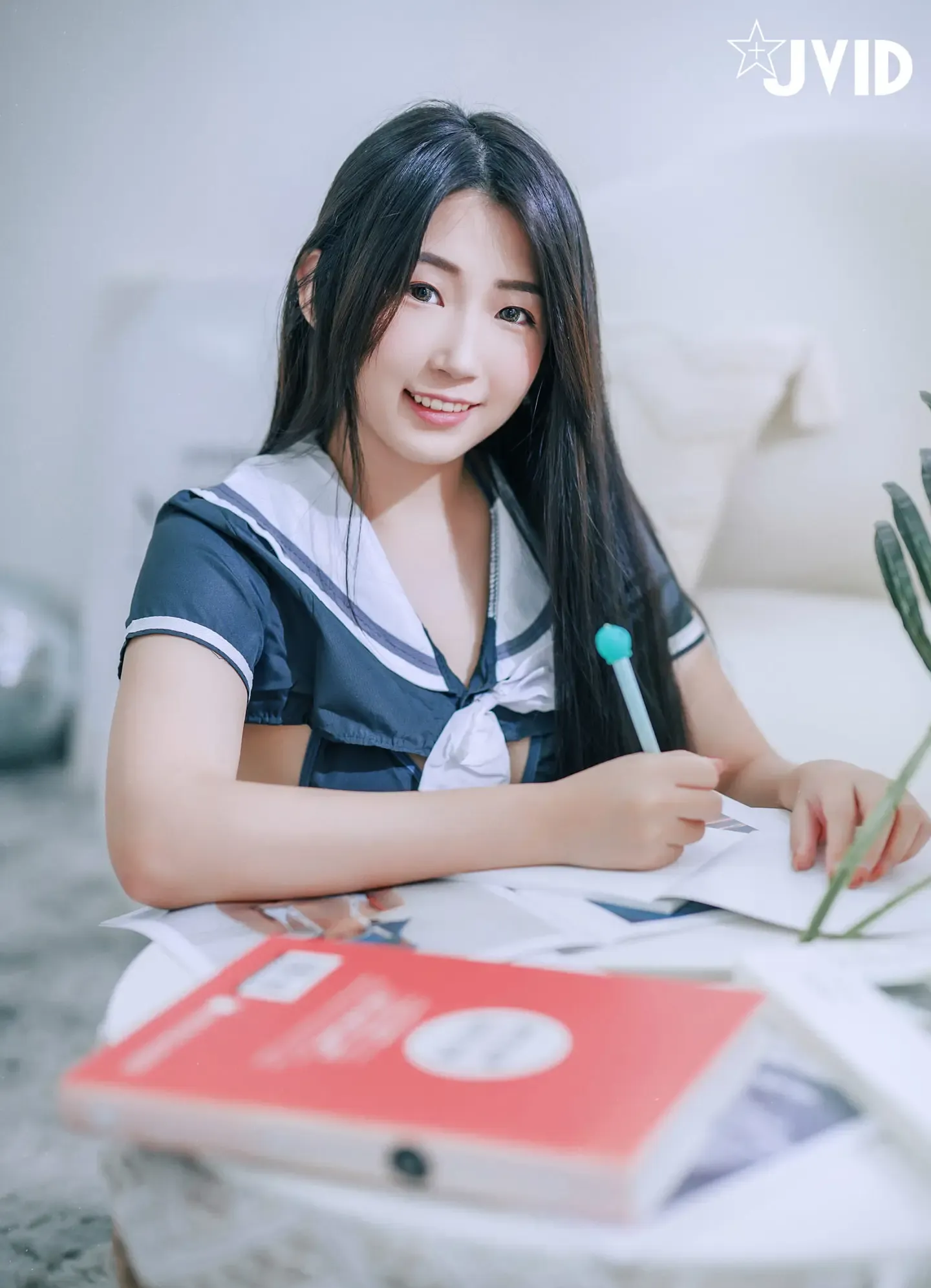 肉包 童颜巨乳女学生