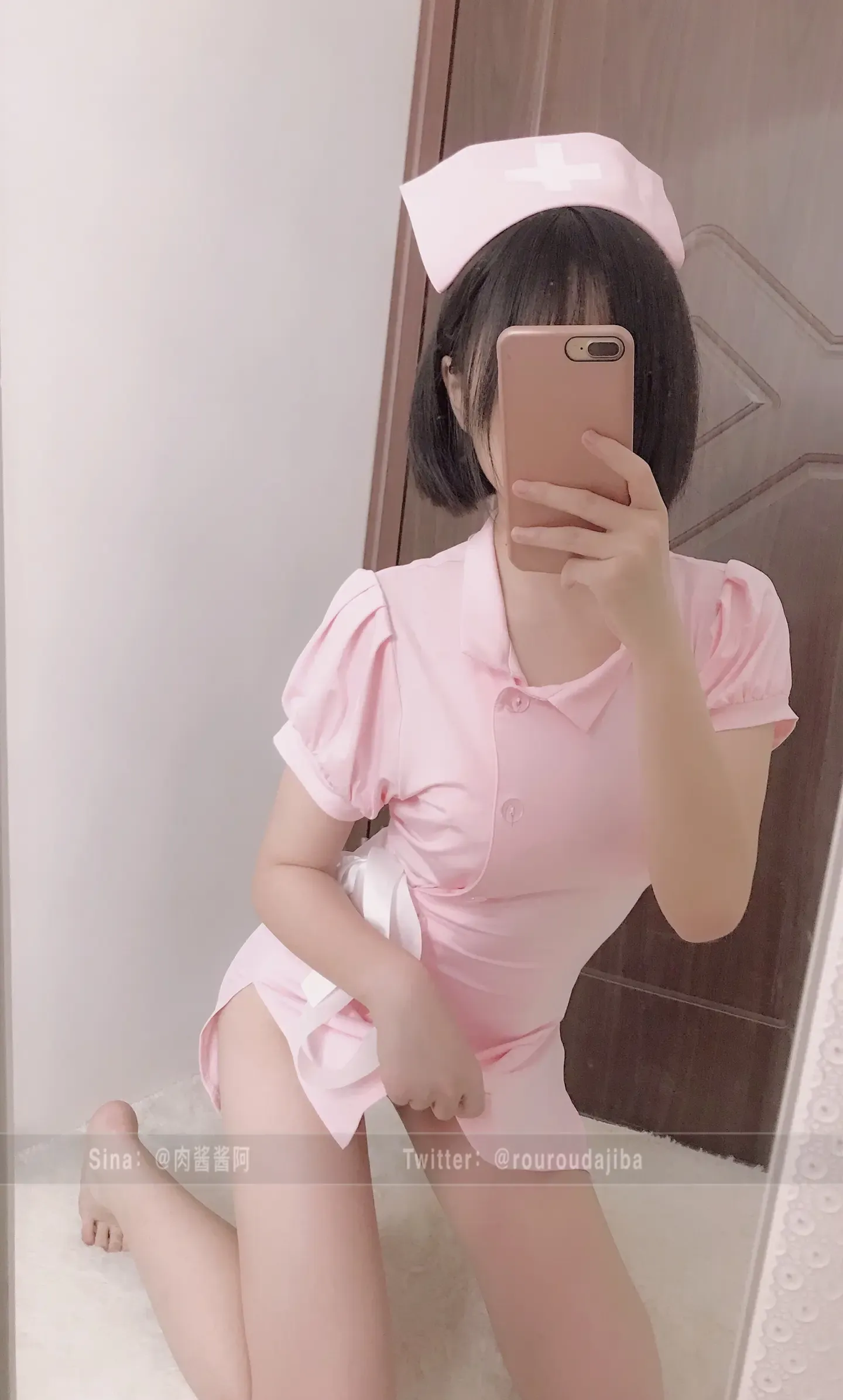 一只肉酱阿w 小护士
