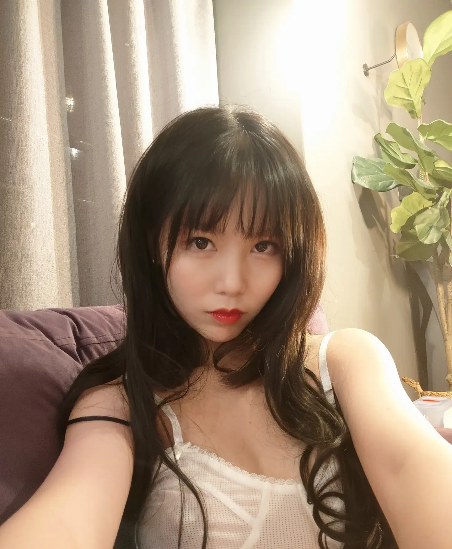 抖娘利世 透视吊带自拍