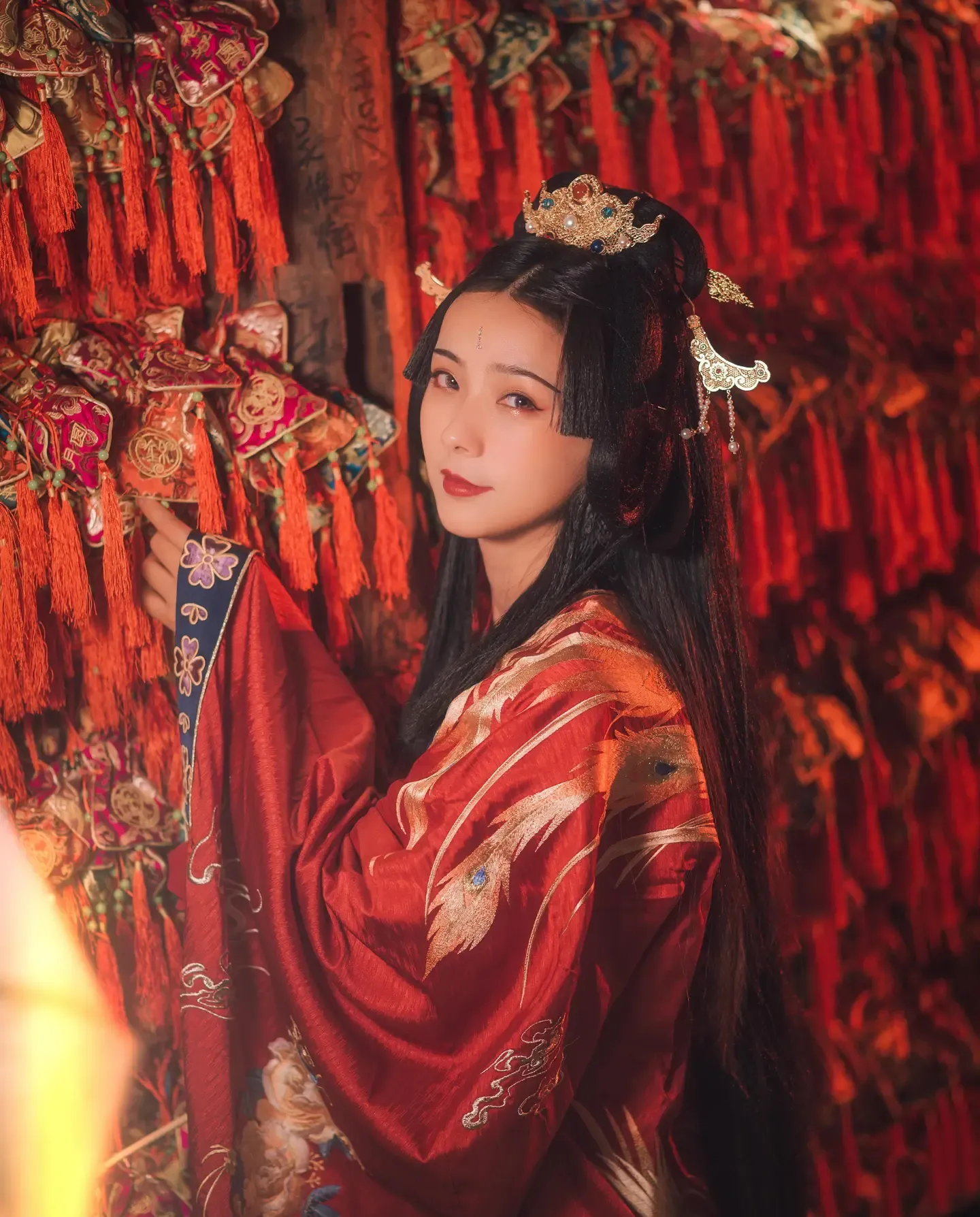 拿相机的执义 巫忧爱做梦 汉服写真