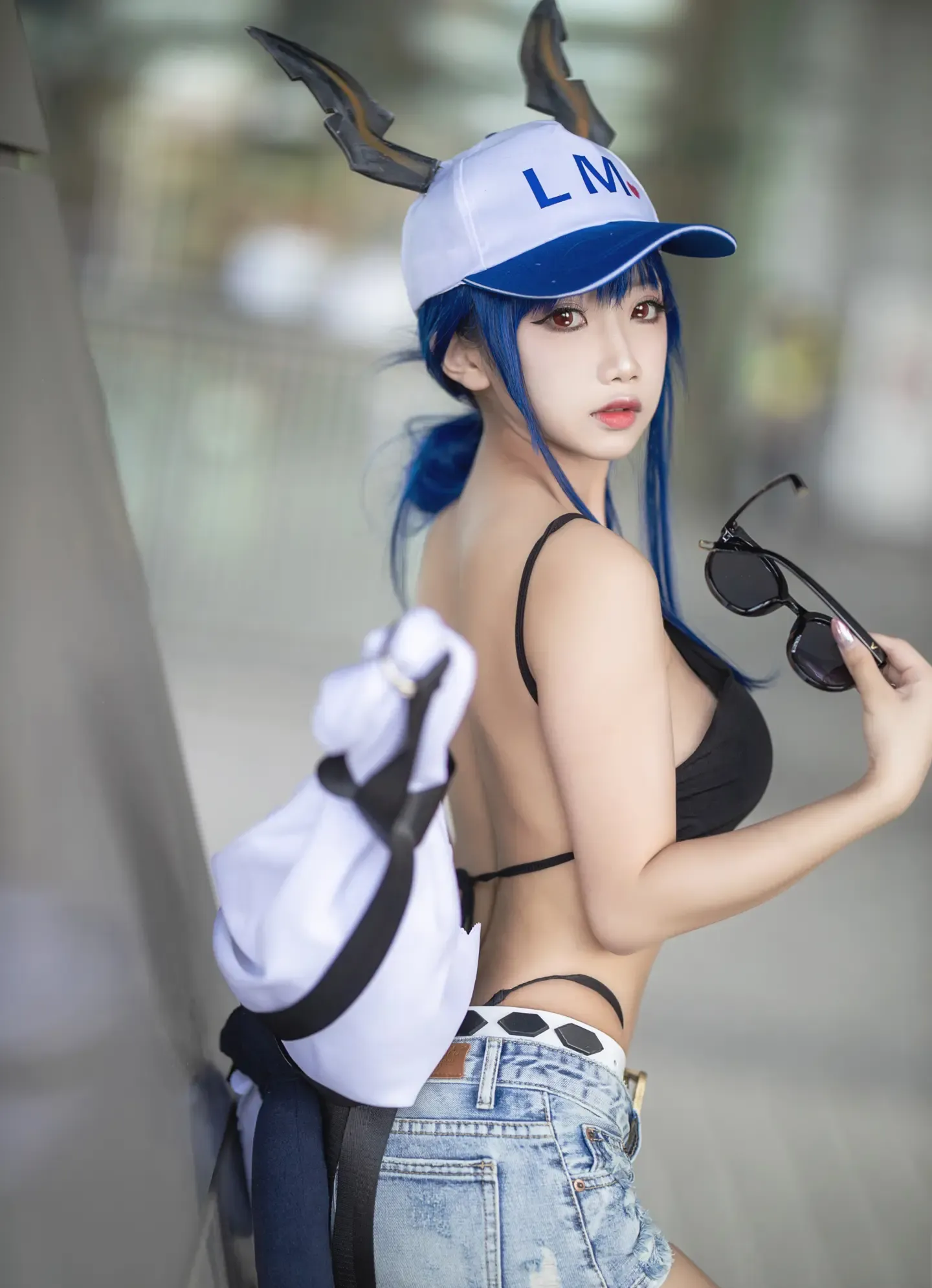 鬼畜瑶 女游客C
