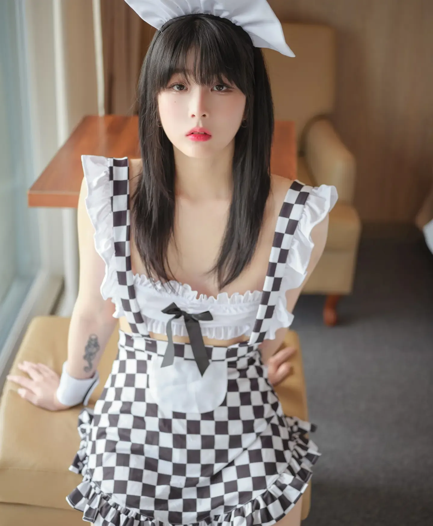 JangJoo 장주 ARTGRAVIA Vol.426