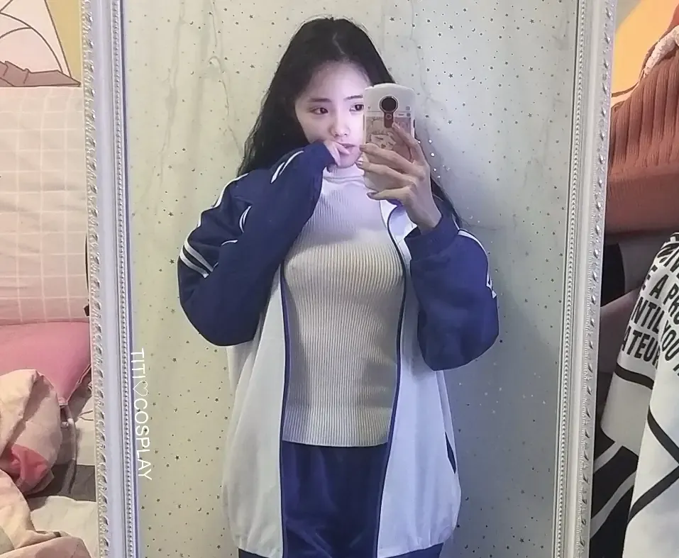 钛合金TiTi 校服