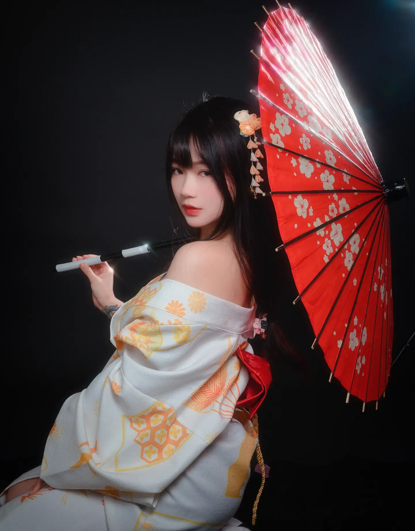 拿相机的执义 和服写真 神明少女