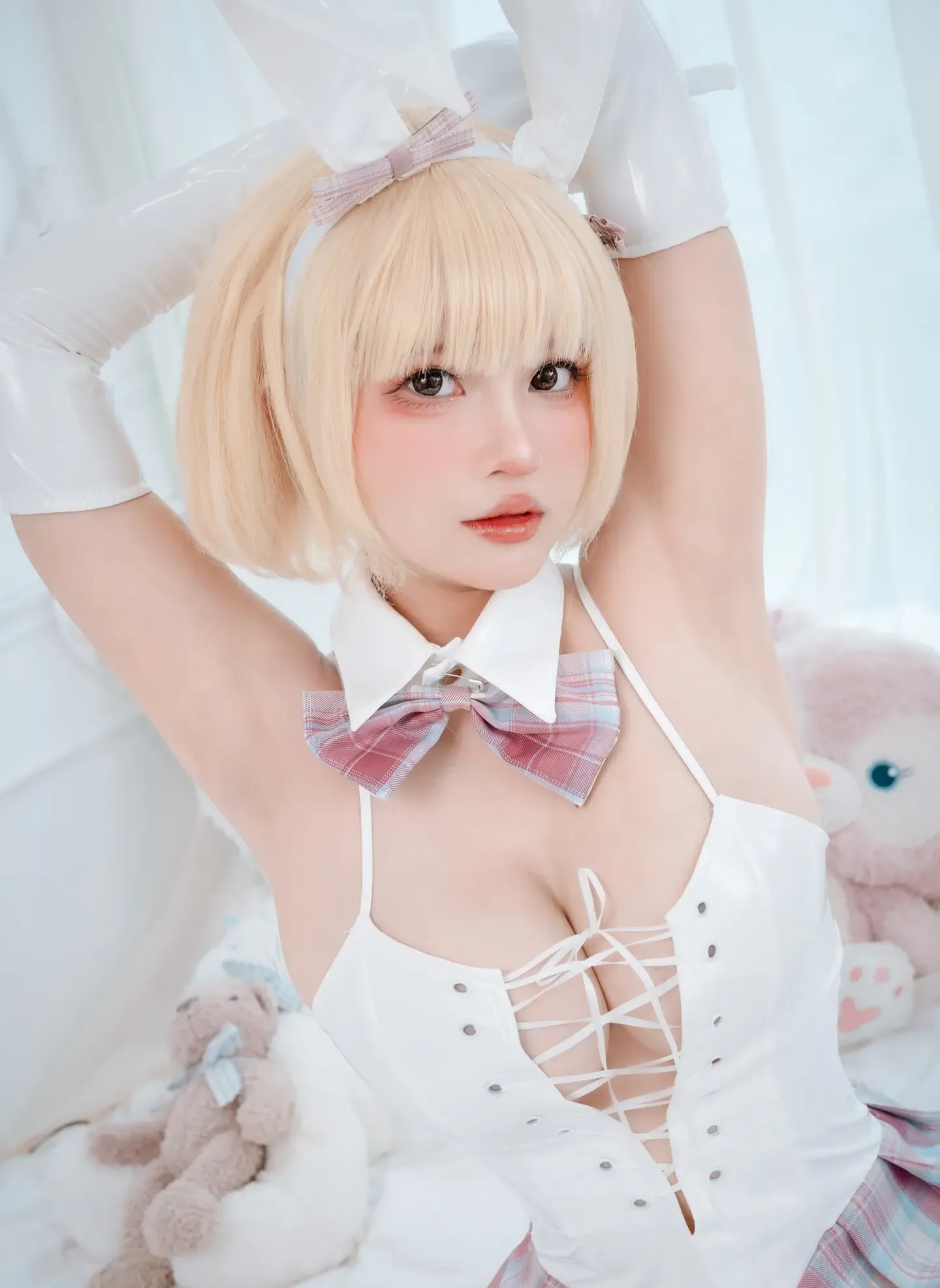 Azami White Bunny Girl