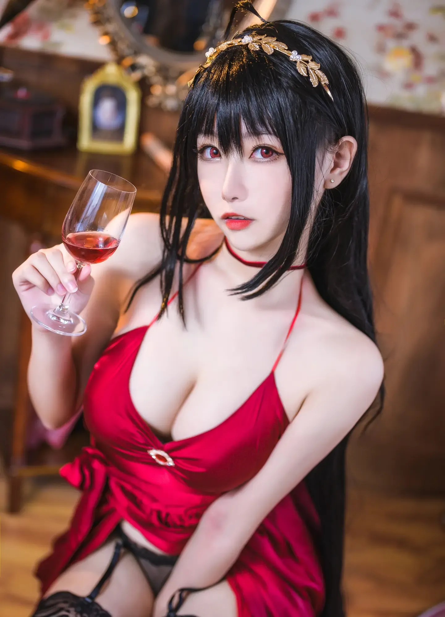 Momoko葵葵 真爱 大凤本子 礼服
