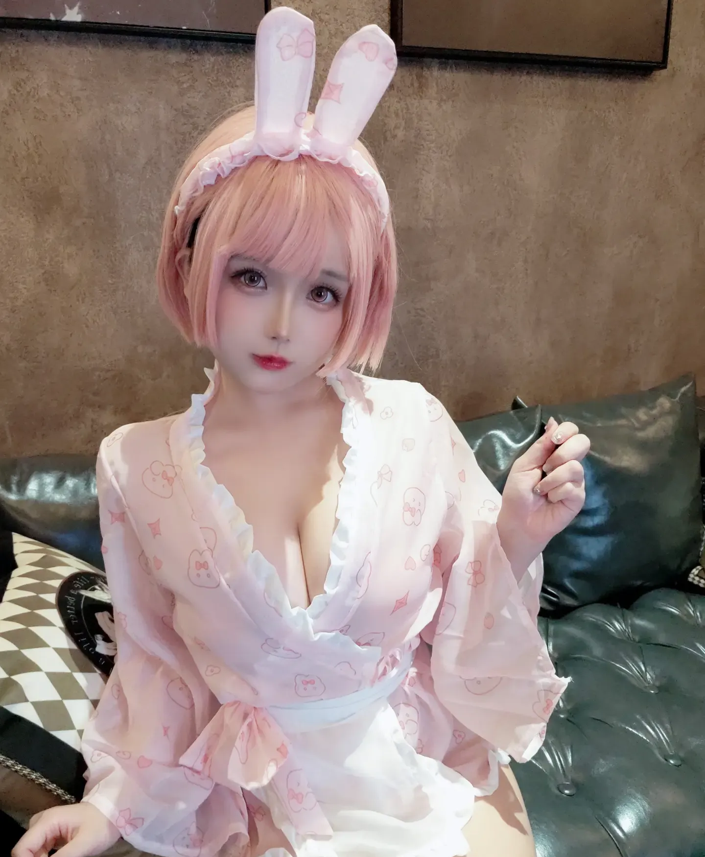 日奈娇 粉兔子