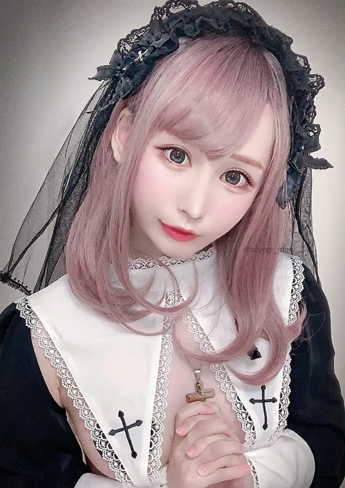 梵菊 Fantia 玉パンシスター写真集