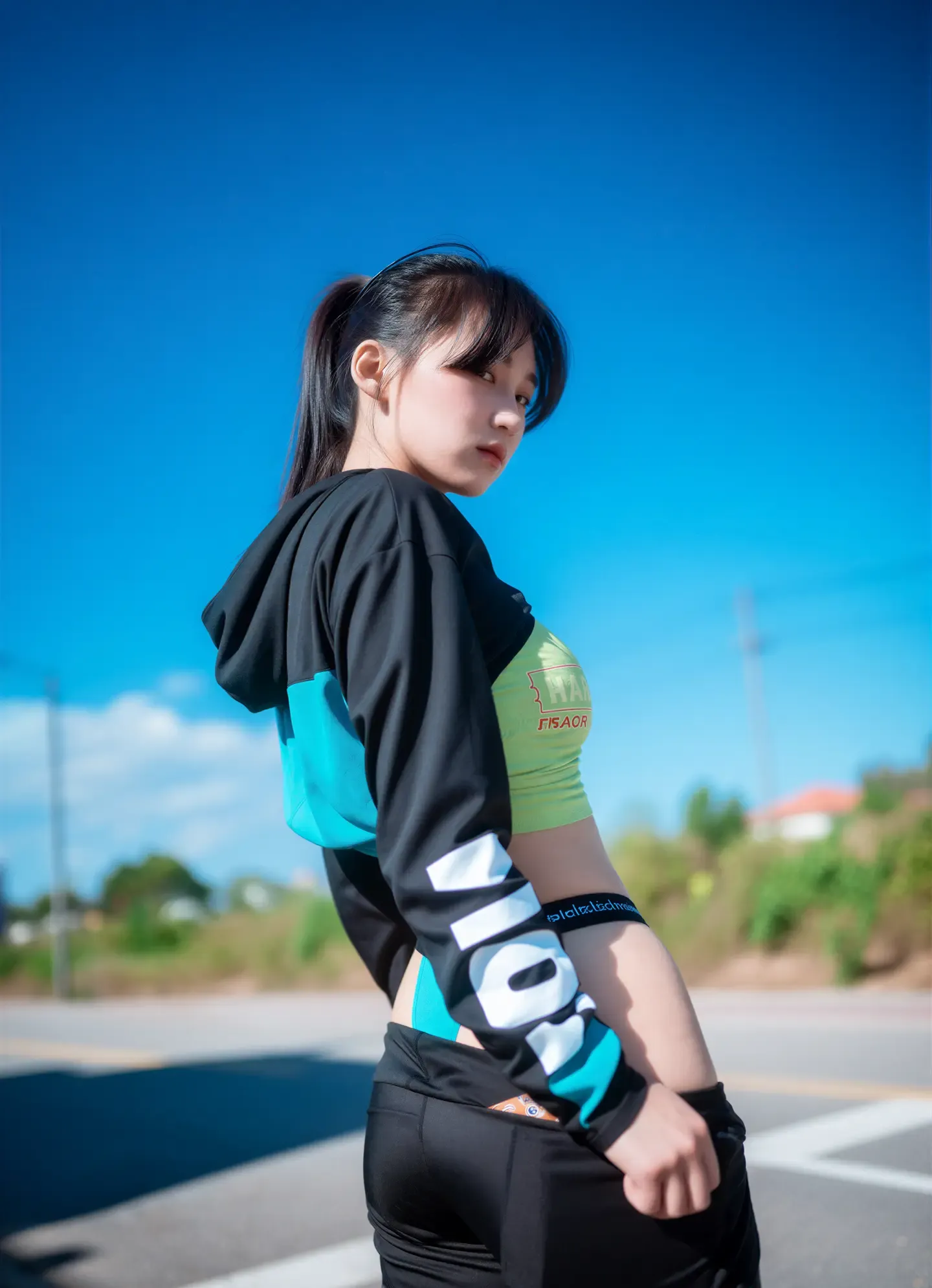 Hendoong 혠둥이 DJAWA Loose and Tight Jade Blue