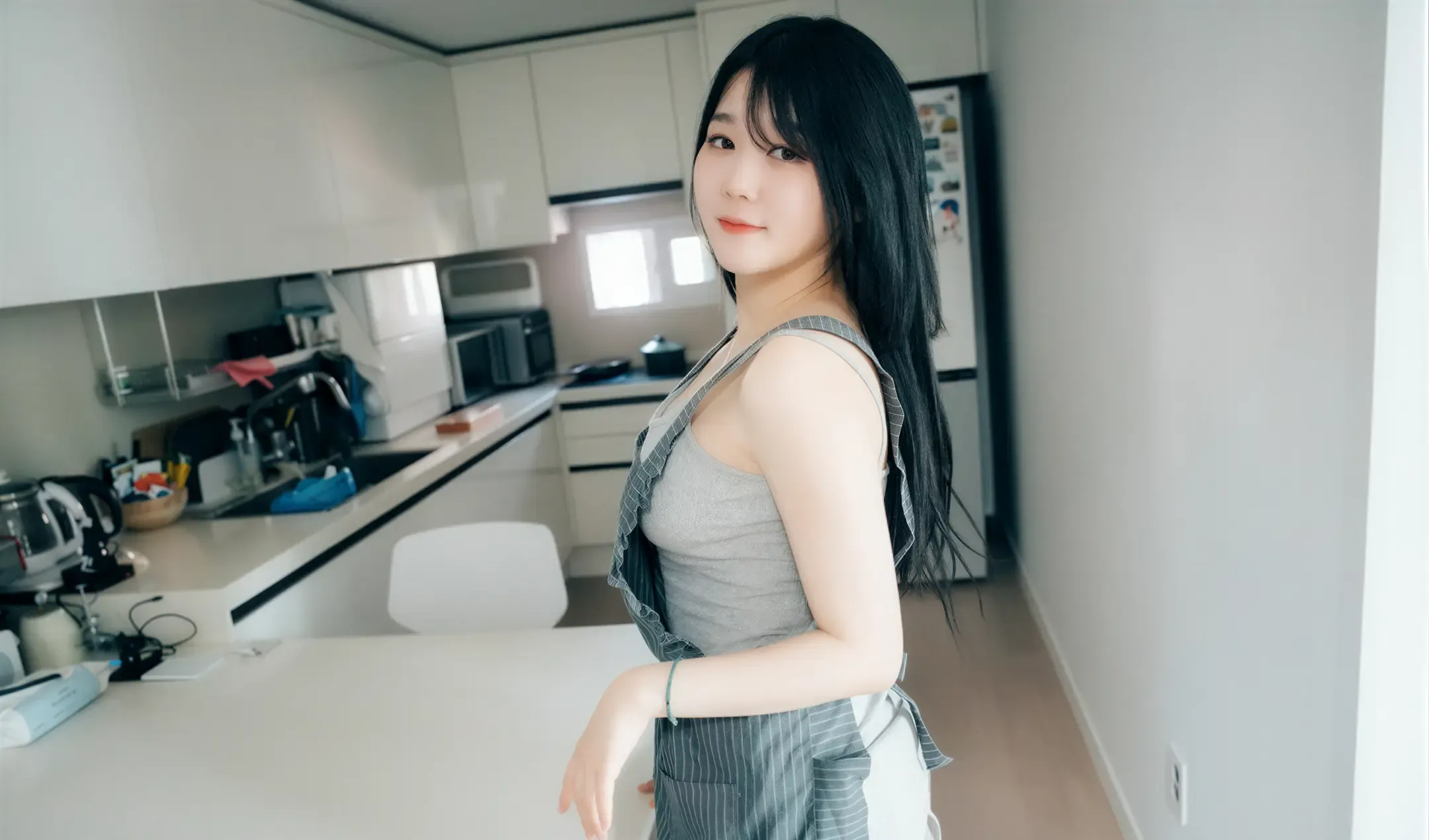 Zia 지아 Haivia Young Wife