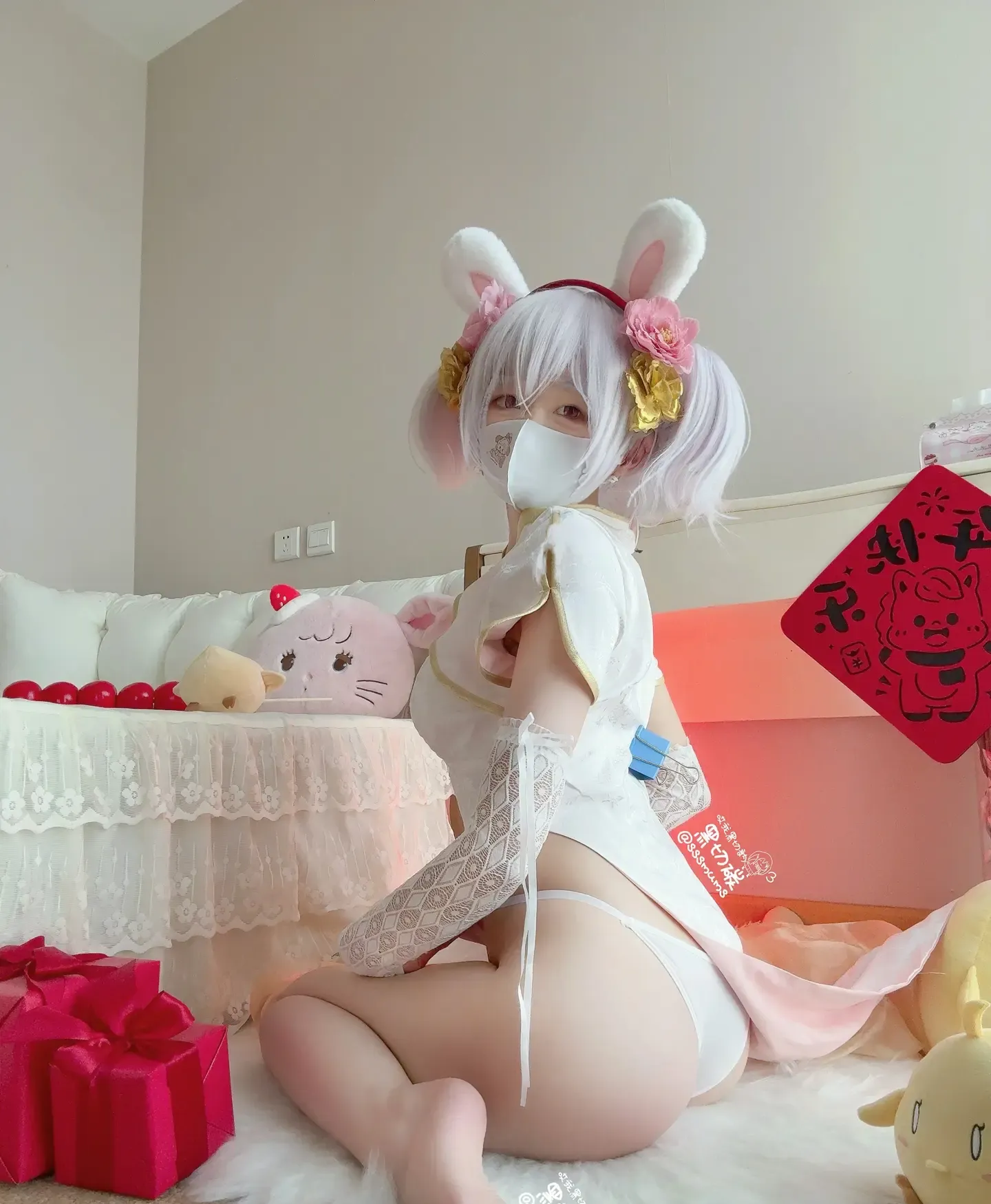 曲奇软fufu 哎我黑切呐 碧蓝航线 拉菲 新春旗袍五指袜