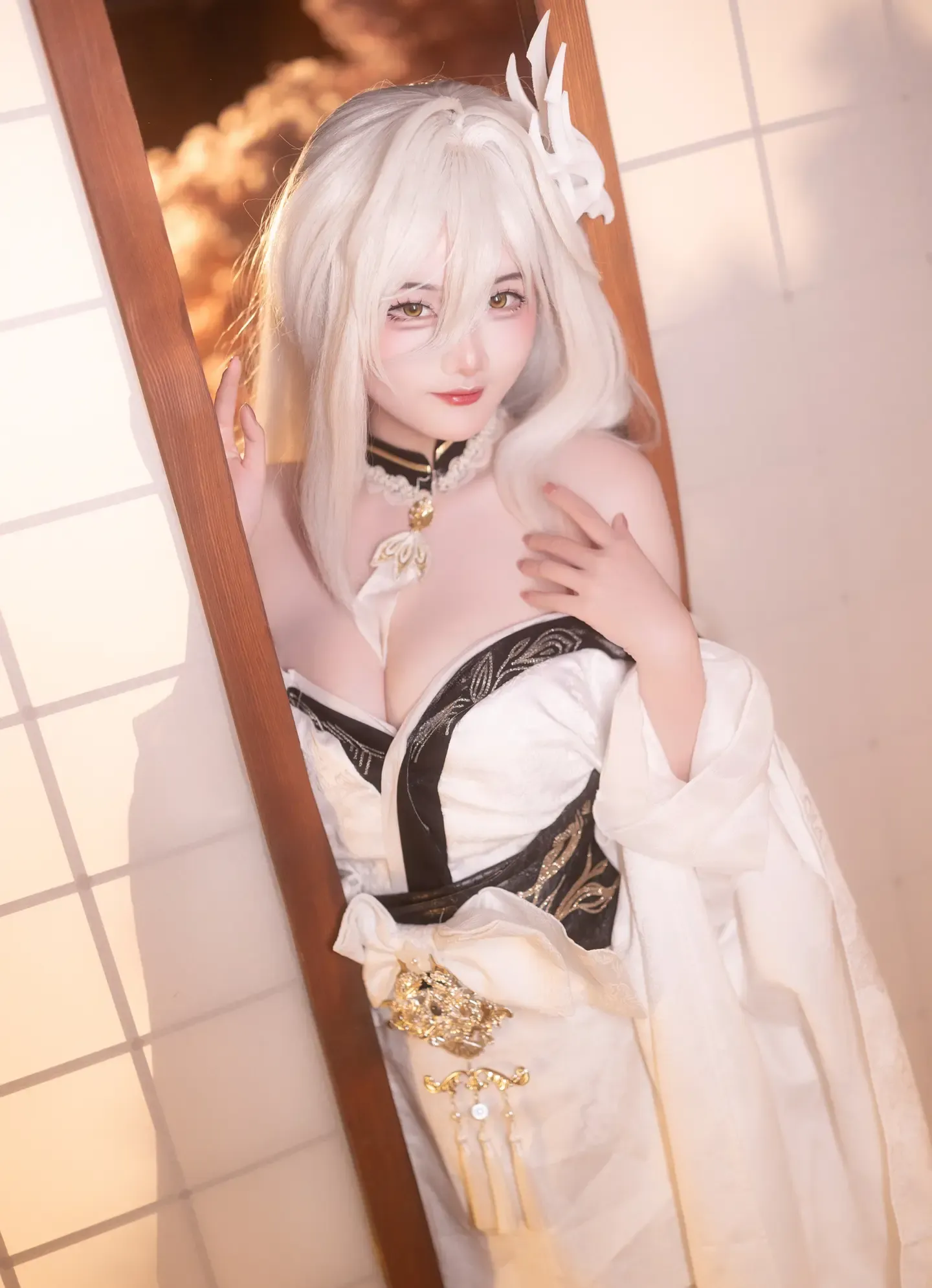 XIAOYUKIKO 小鱼 Hakuhou