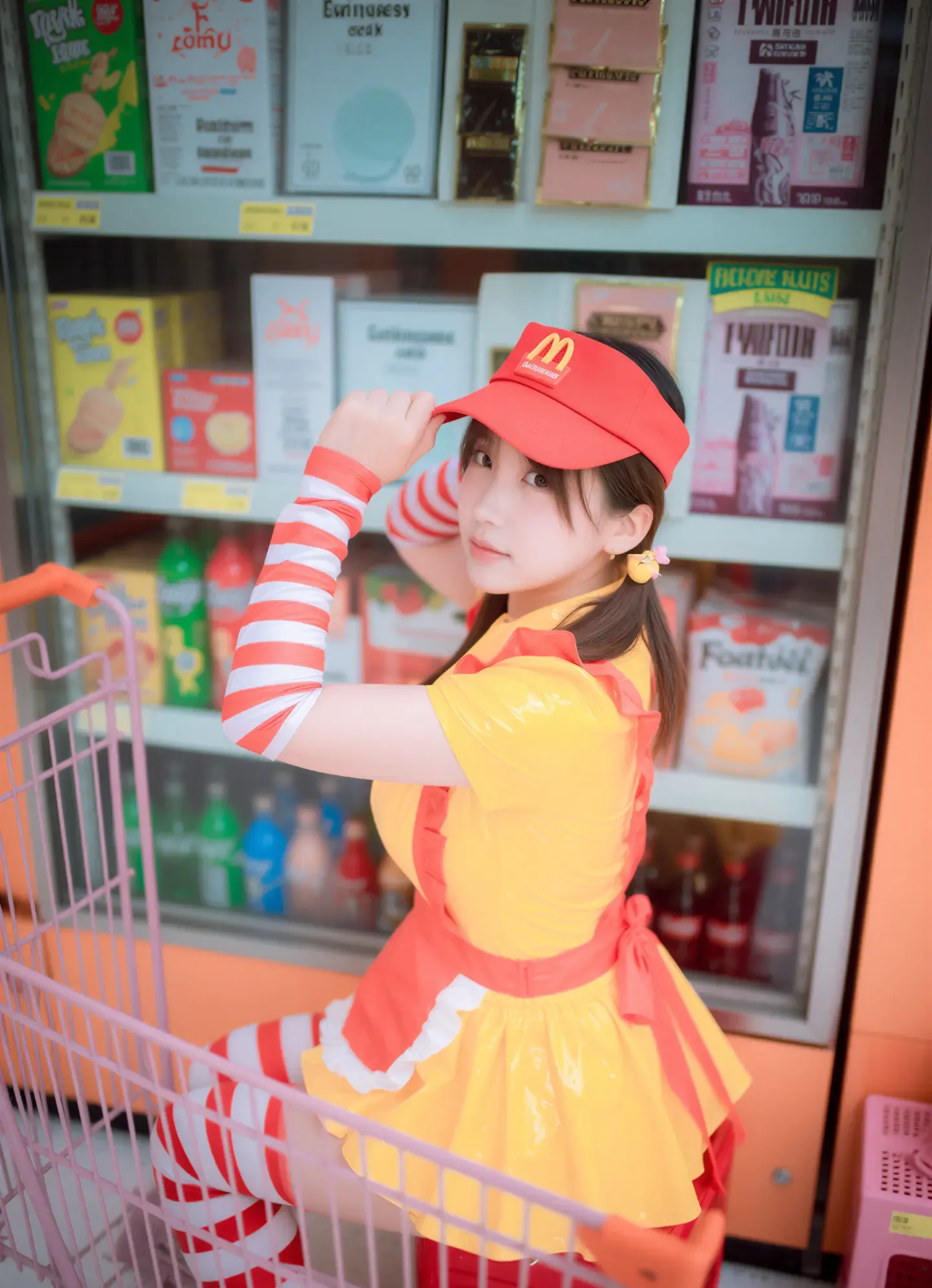 SonYeEun 손예은 DJAWA McDonalds Girl